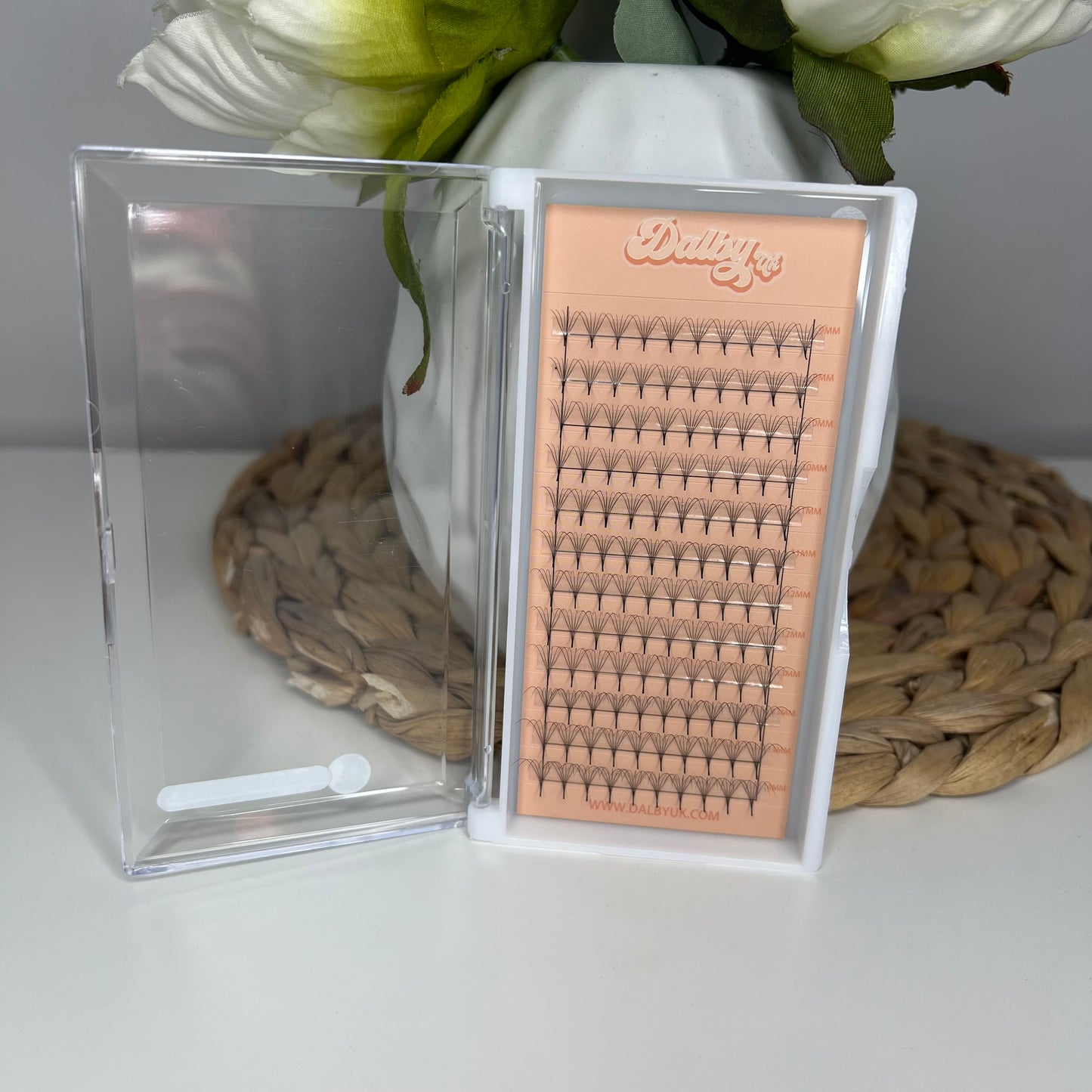 Pro-made Luxury Lashes