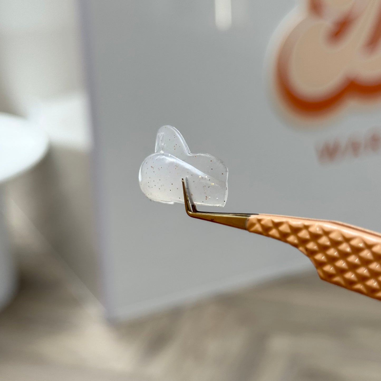 Glueless ‘Cloud Rounded’ Shields